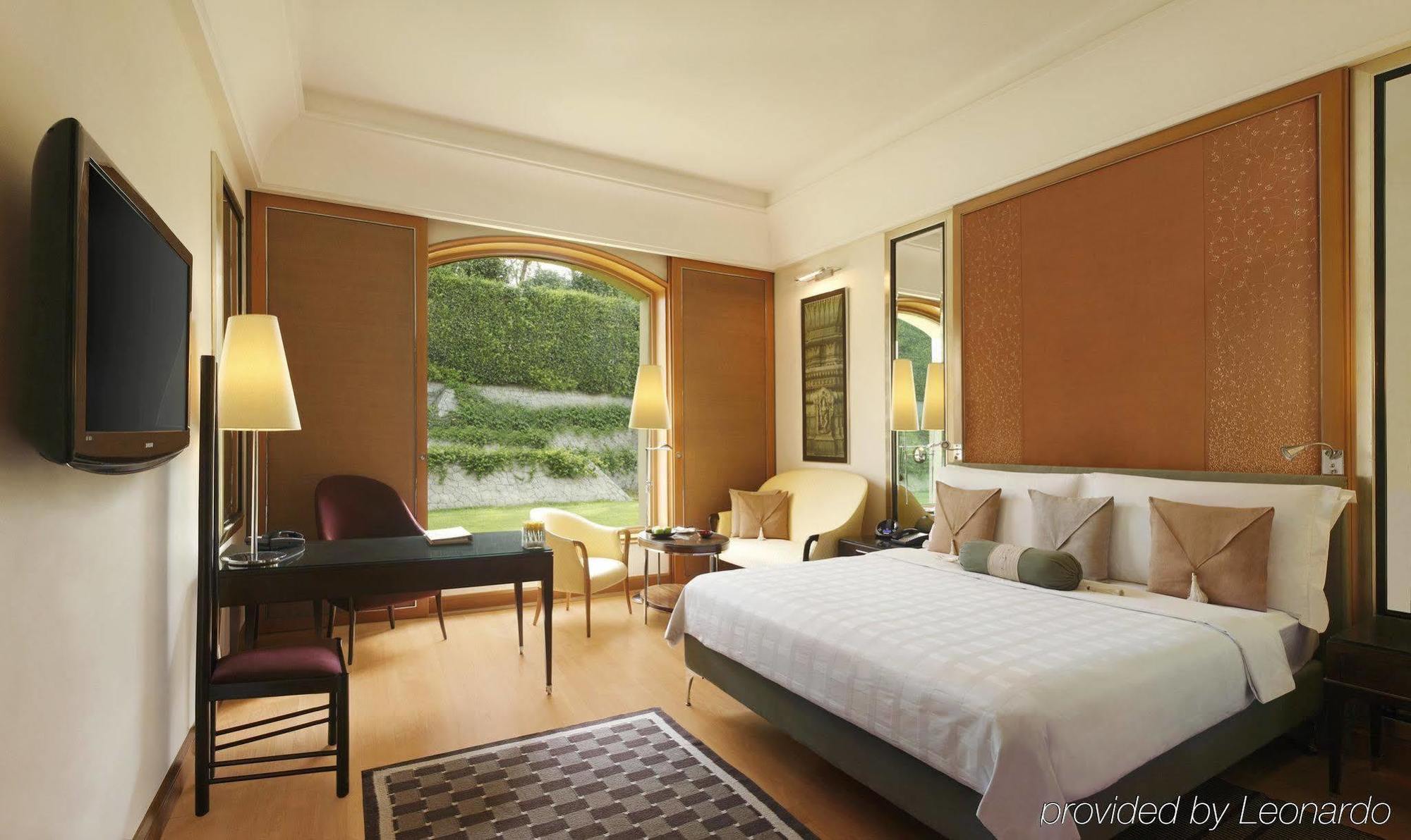 Trident Gurgaon Ξενοδοχείο Εξωτερικό φωτογραφία A room at the Taj Bengal